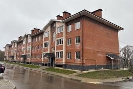 1-к. 40 м2, 1/3 эт. Изумрудная