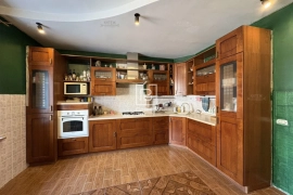 3к 103,4м², 2/5 эт. Луначарского