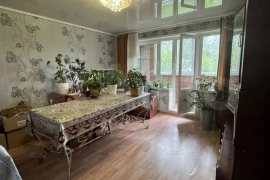 3-к., 57,3 м², 1/5 эт. Шахтёрская