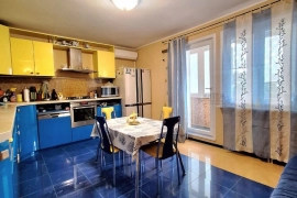 Продается 3-комн. квартира, 109 м²
 