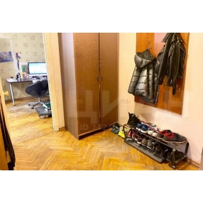4-к. квартира, 60 м², 3/5 эт.