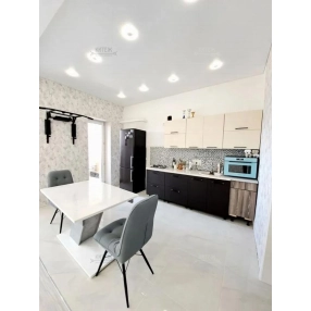 2-к. квартира, 56 м², 5/5 эт.