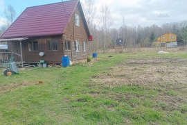 участок 15 сот с домом в д.Жерело