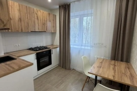 2-к. квартира, 42,5 м², 4/4 эт.
