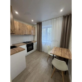 2-к. квартира, 42,5 м², 4/4 эт.