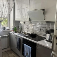 2-к. квартира, 43 м², 2/2 эт.