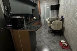 4-к. квартира, 96,6 м², 1/5 эт.