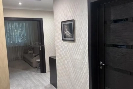 Продаю 3-к. квартиру в районе 906 базы