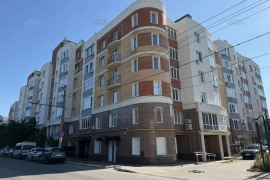 2-к. квартира, 81,6 м², 2/7 эт.