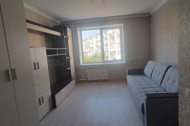 Продаю  1 комнатную квартиру . 