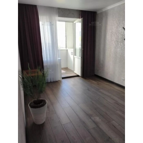 2-к. квартира, 54 м², 5/10 эт.