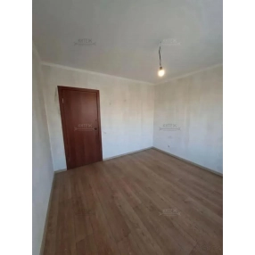 2-к. квартира, 46 м², 3/3 эт.
